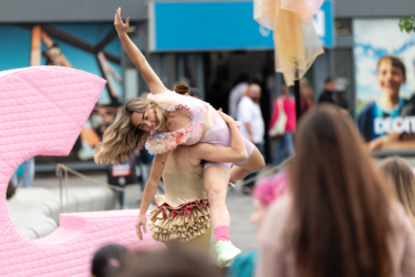 HUG Levantes Dance ©Roswitha Chesher